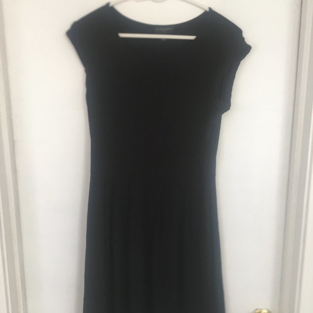 White company knee length dress - size M